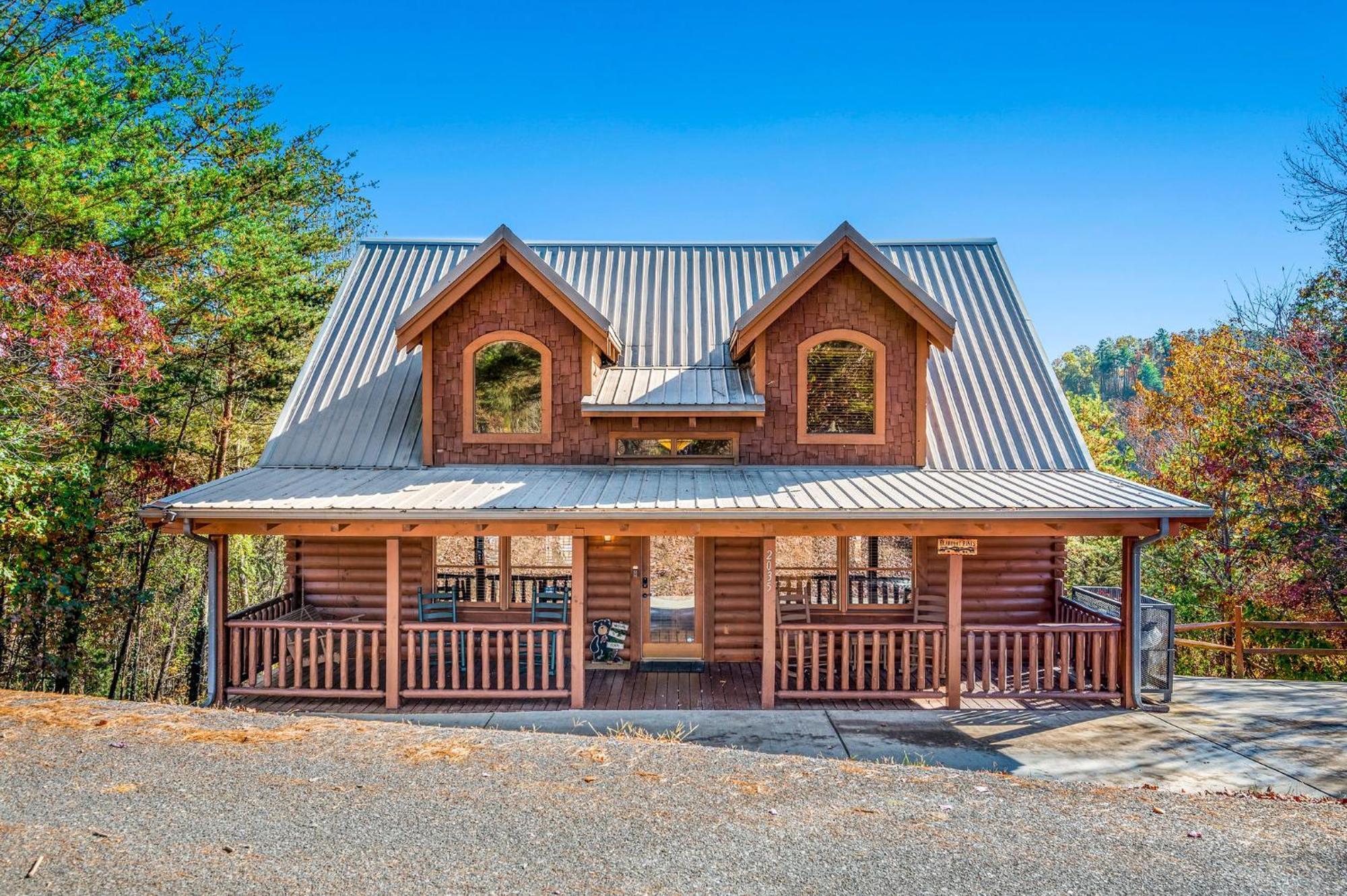 Bearfoot Pines - True Log Cabin - Wi-Fi, Hot Tub, Fishing, Deck With Views! - Mins To Pf 세비어빌 외부 사진