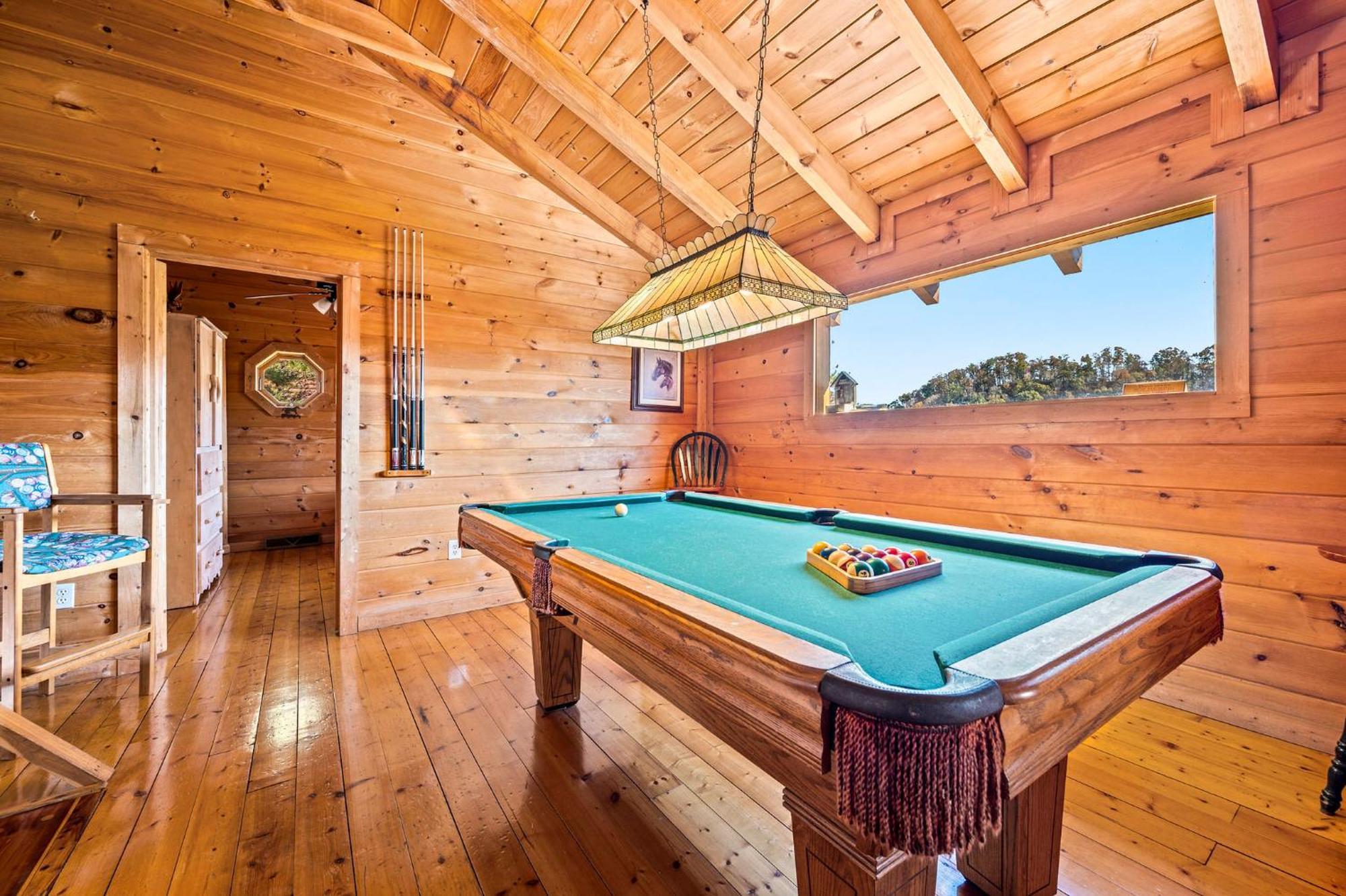 Bearfoot Pines - True Log Cabin - Wi-Fi, Hot Tub, Fishing, Deck With Views! - Mins To Pf 세비어빌 외부 사진