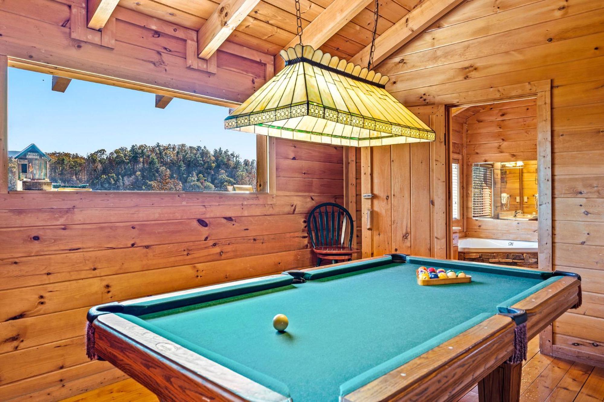 Bearfoot Pines - True Log Cabin - Wi-Fi, Hot Tub, Fishing, Deck With Views! - Mins To Pf 세비어빌 외부 사진