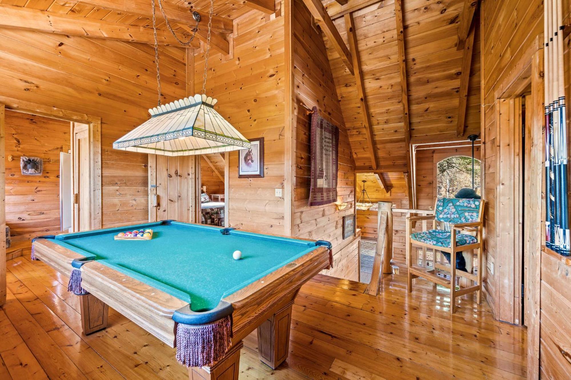 Bearfoot Pines - True Log Cabin - Wi-Fi, Hot Tub, Fishing, Deck With Views! - Mins To Pf 세비어빌 외부 사진